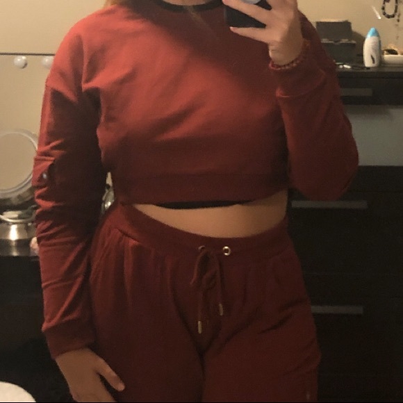 SIZE L CROP SWEATSHIRT - Picture 3 of 3